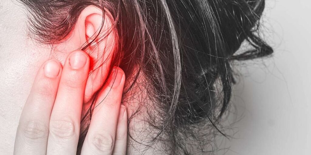 5 Major Causes, Symptoms and Treatment of Otitis Externa