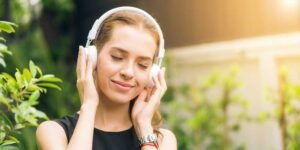 Reducing Pain, Lowering Blood Pressure, and Calming Mood – Listening to Music Has Many Benefits