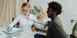 Does Your Heart Suddenly Beat Very Hard? “Premature Ventricular Contraction” Can Lead to Arrhythmia. Adults Should be Careful